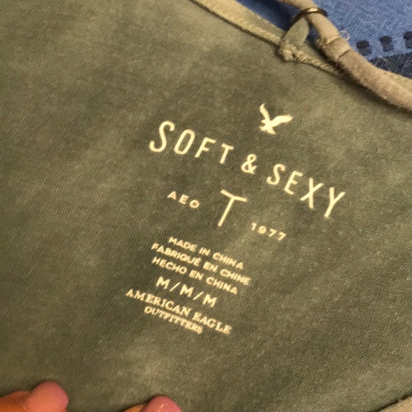 Soft and sexy T with lace front - Picture 3 of 5